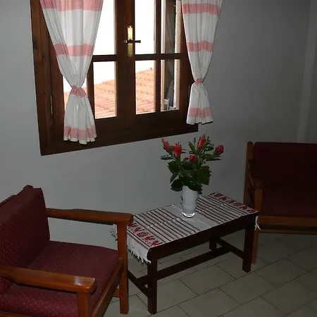 Petros Village Hotel 2*